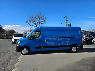 Used 2021 Renault Master LM35 B-Ness Lwb Caribbean Blue - Interior and Exterior details 5