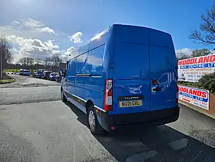 Used 2021 Renault Master LM35 B-Ness Lwb Caribbean Blue - Interior and Exterior details 6