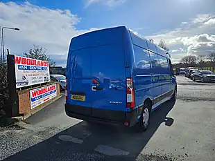Used 2021 Renault Master LM35 B-Ness Lwb Caribbean Blue - Interior and Exterior details 8