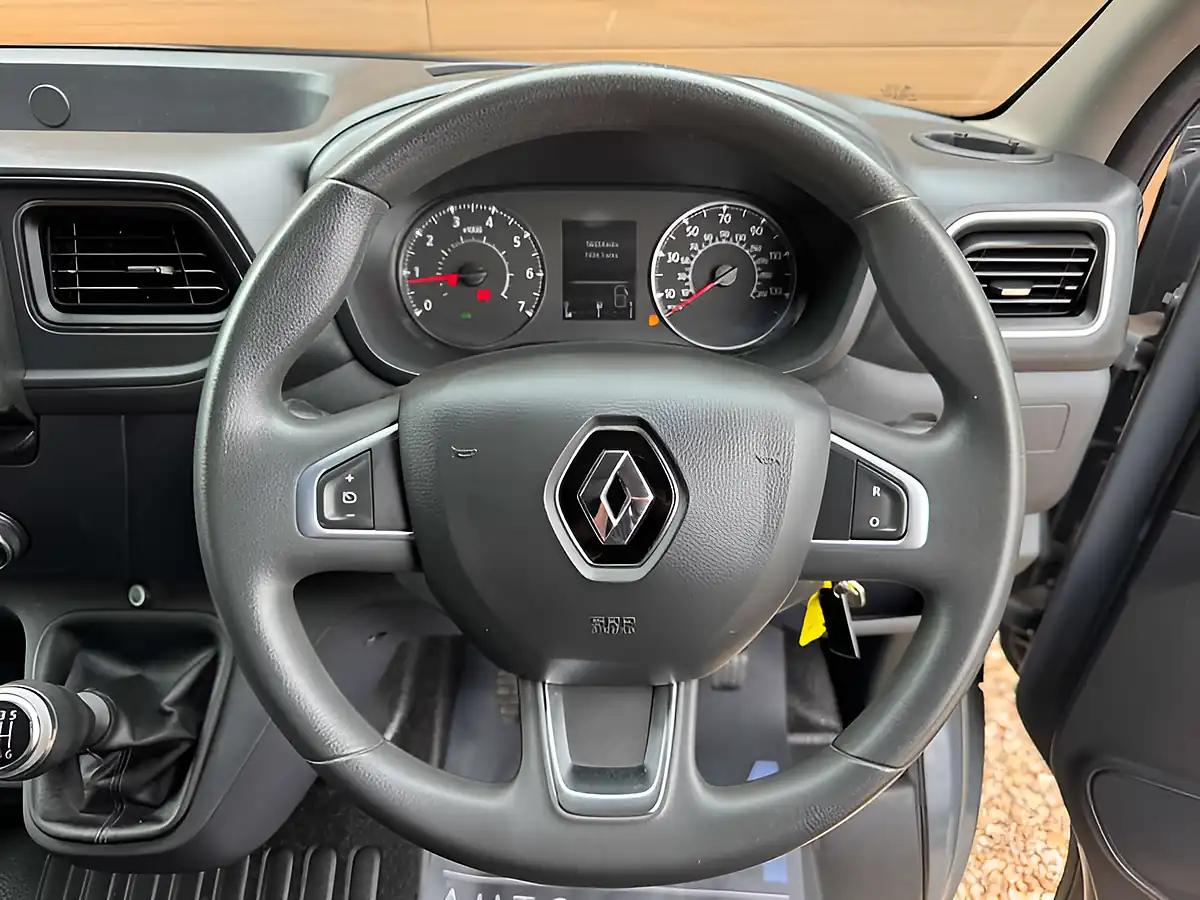 Used 2021 Renault Master LM35 Business+ Urban Grey - Interior and Exterior details 19
