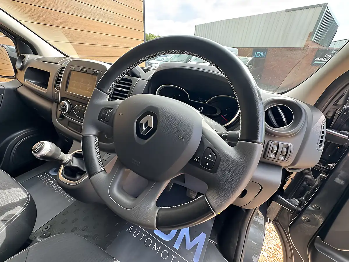 Used 2021 Renault Trafic Black Edition Slate Grey - Interior and Exterior details 15