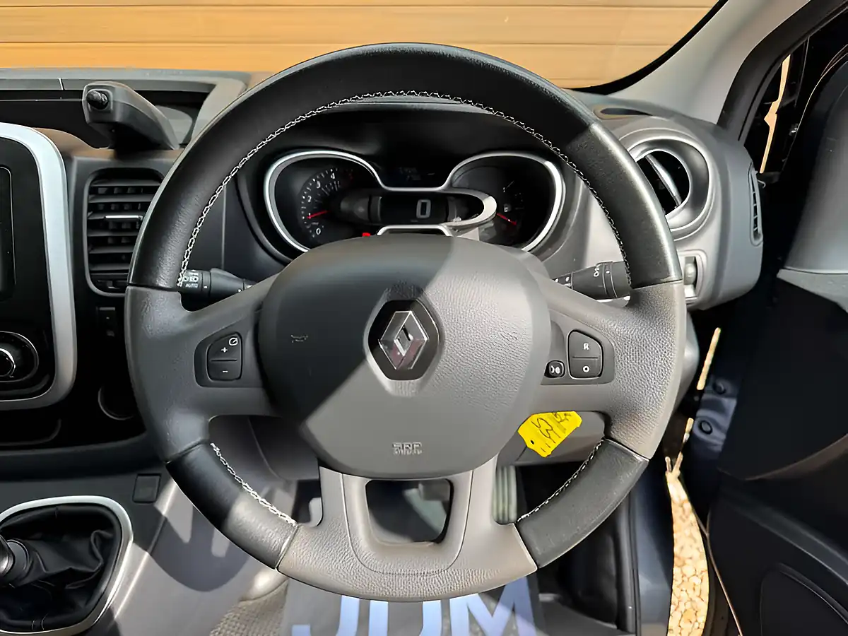 Used 2021 Renault Trafic Black Edition Slate Grey - Interior and Exterior details 19
