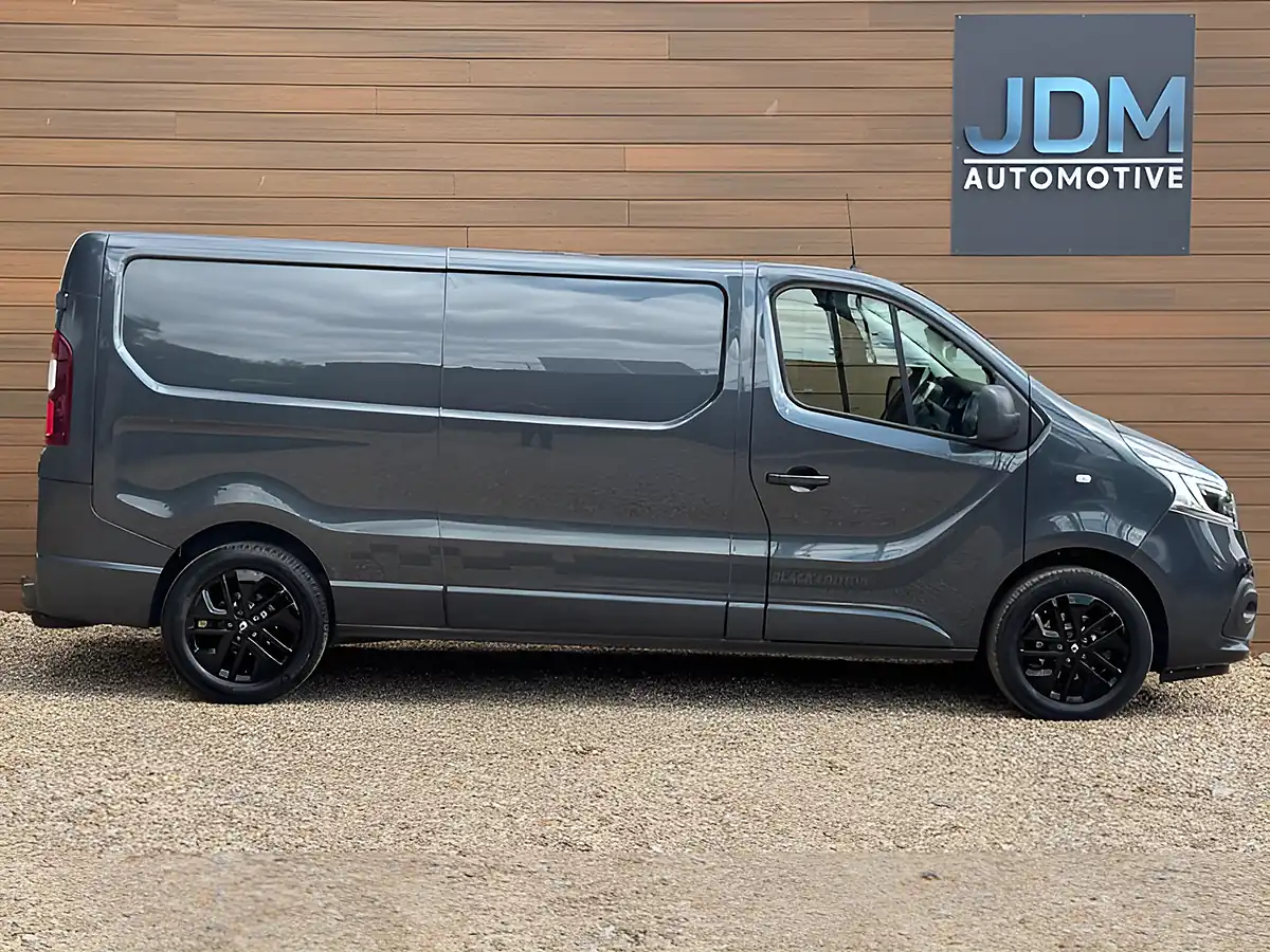 Used 2021 Renault Trafic Black Edition Slate Grey - Interior and Exterior details 2