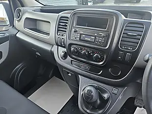 Used 2021 Renault Trafic Business+ L1 H1 Glacier White - Interior and Exterior details 12