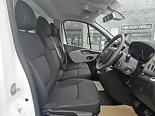 Used 2021 Renault Trafic Business+ L1 H1 Glacier White - Interior and Exterior details 5