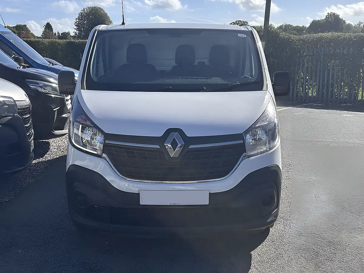 Used 2021 Renault Trafic Business L2H1 Glacier White - Interior and Exterior details 13