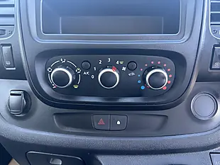 Used 2021 Renault Trafic Business L2H1 Glacier White - Interior and Exterior details 16