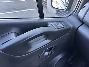 Used 2021 Renault Trafic Business Urban Grey - Interior and Exterior details 18