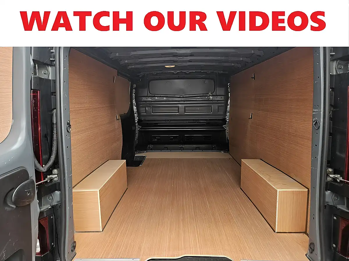 Used 2021 Renault Trafic Business Urban Grey - Interior and Exterior details 3