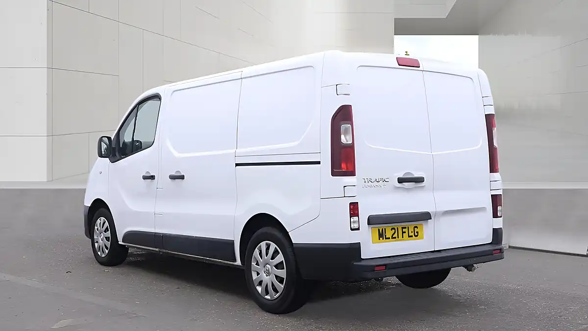 Used 2021 Renault Trafic Business+ White - Interior and Exterior details 3