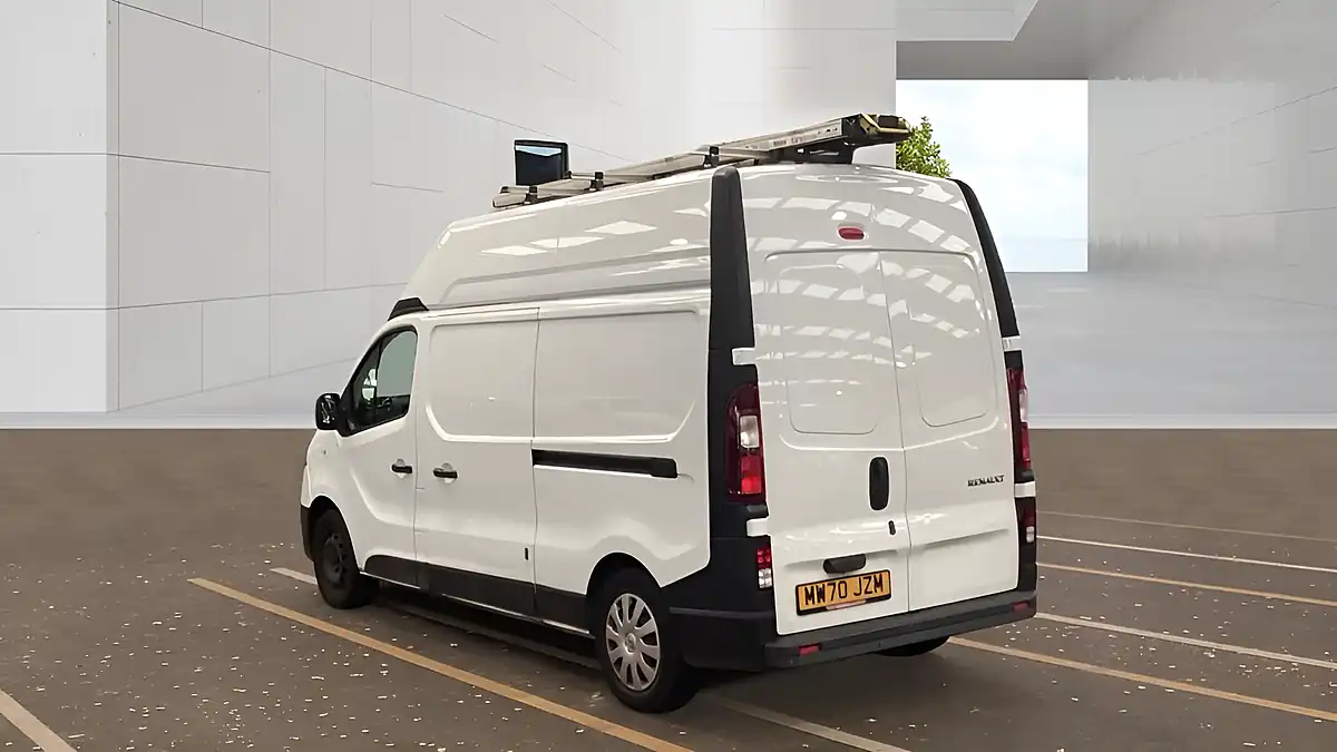 Used 2021 Renault Trafic Business+ White - Interior and Exterior details 3