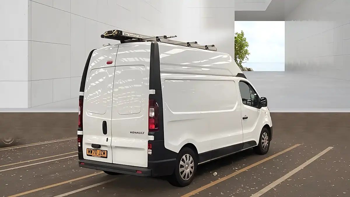 Used 2021 Renault Trafic Business+ White - Interior and Exterior details 5