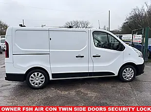 Used 2021 Renault Trafic Business+ White - Interior and Exterior details 3