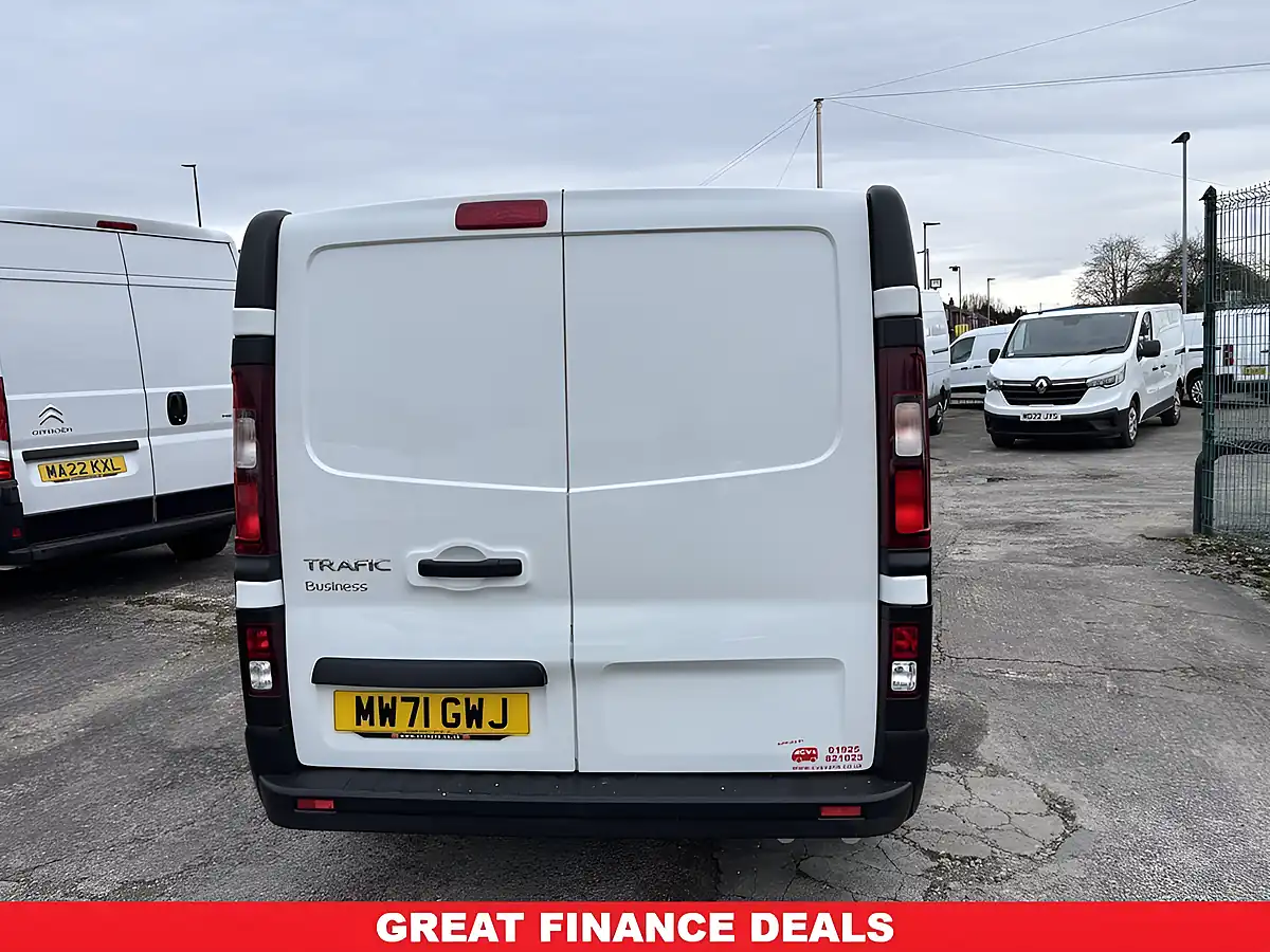 Used 2021 Renault Trafic Business White - Interior and Exterior details 4