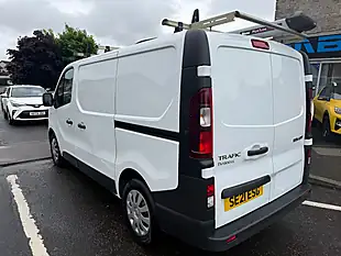 Used 2021 Renault Trafic Energy 28 Business White - Interior and Exterior details 3