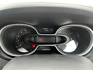 Used 2021 Renault Trafic Energy 28 Business White - Interior and Exterior details 10