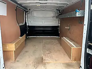 Used 2021 Renault Trafic Energy 28 Business White - Interior and Exterior details 16
