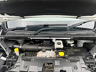 Used 2021 Renault Trafic Energy 28 Business White - Interior and Exterior details 17