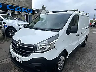 Used 2021 Renault Trafic Energy 28 Business White - Interior and Exterior details 2