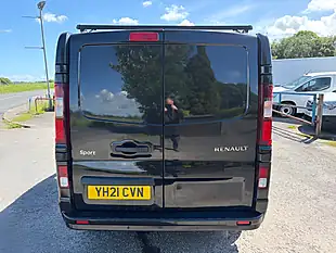 Used 2021 Renault Trafic Energy 28 Sport Nav Black - Interior and Exterior details 6