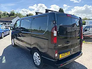 Used 2021 Renault Trafic Energy 28 Sport Nav Black - Interior and Exterior details 7