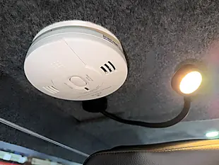 Used 2021 Renault Trafic Energy Business White - Interior and Exterior details 18