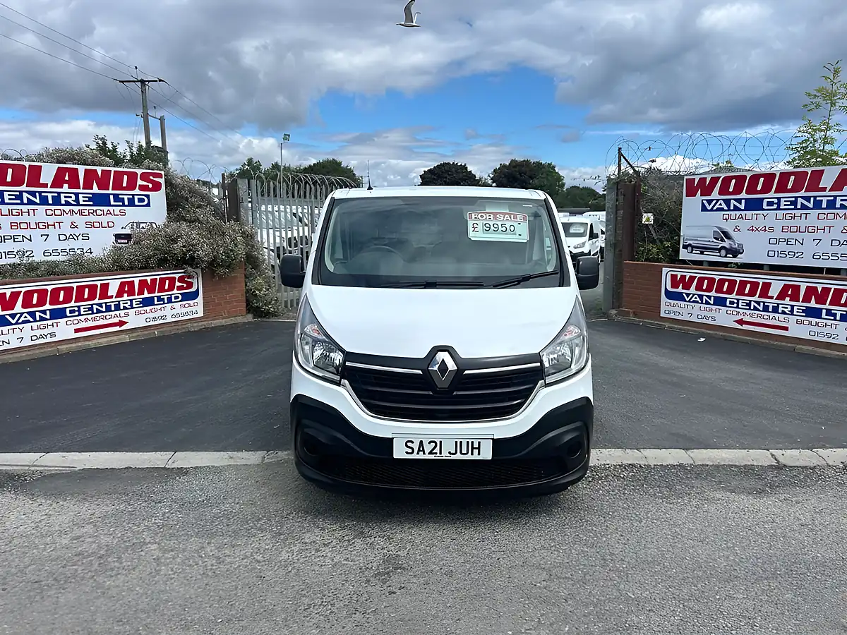 Used 2021 Renault Trafic S128 Business White - Interior and Exterior details 3