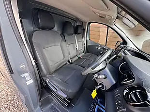 Used 2021 Renault Trafic SL28 Black Edition Urban Grey - Interior and Exterior details 14
