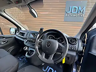 Used 2021 Renault Trafic SL28 Black Edition Urban Grey - Interior and Exterior details 17