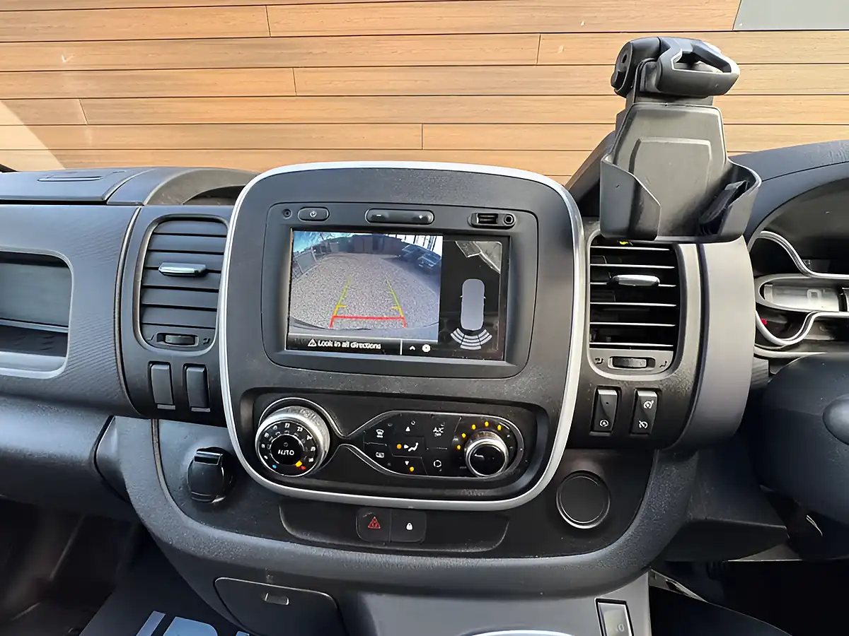 Used 2021 Renault Trafic SL28 Black Edition Urban Grey - Interior and Exterior details 18