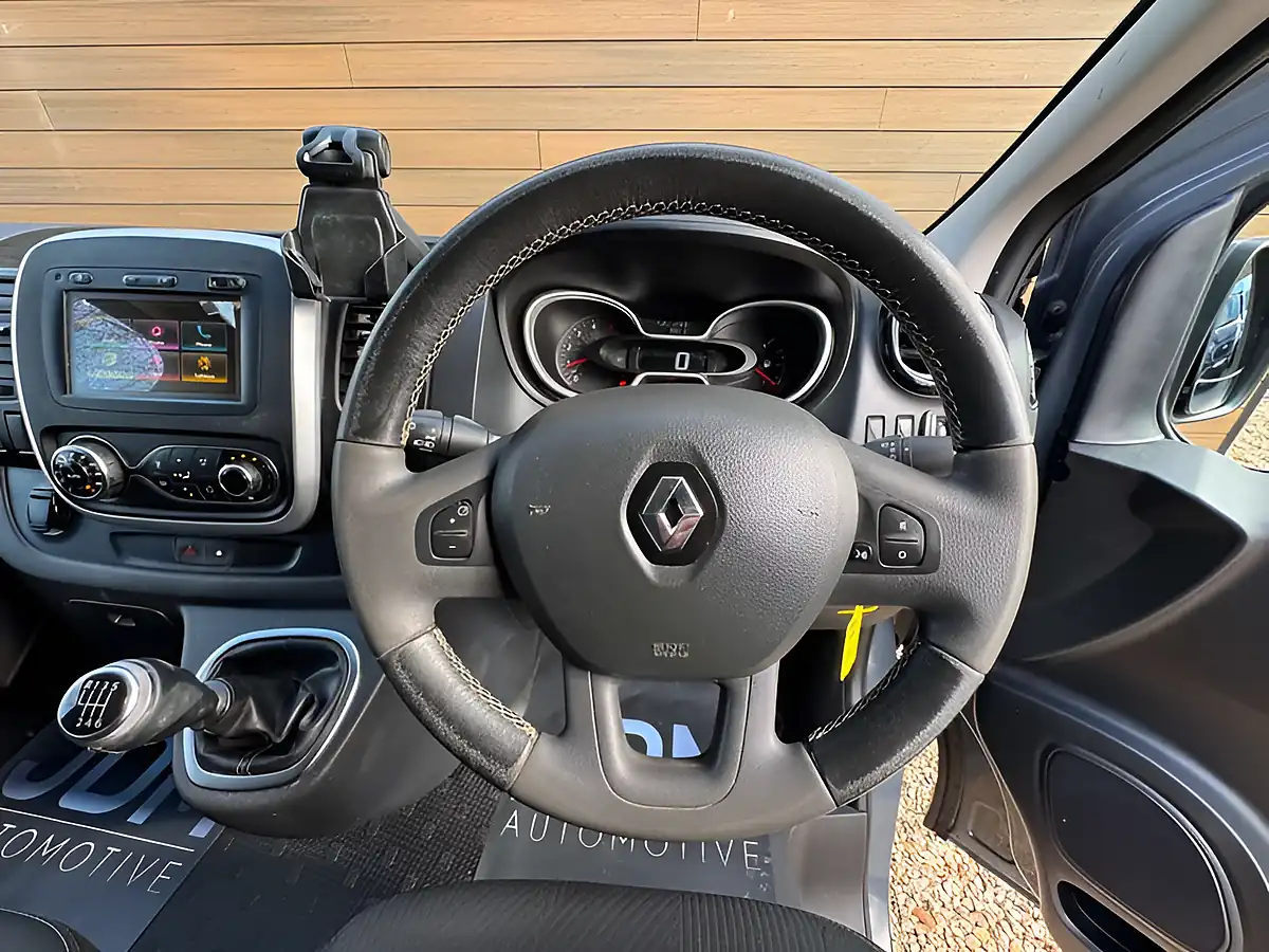 Used 2021 Renault Trafic SL28 Black Edition Urban Grey - Interior and Exterior details 19