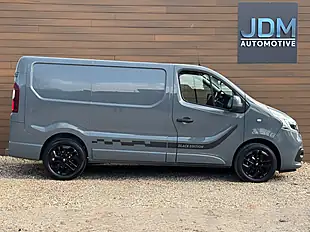 Used 2021 Renault Trafic SL28 Black Edition Urban Grey - Interior and Exterior details 2