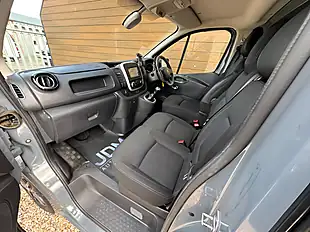 Used 2021 Renault Trafic SL28 Black Edition Urban Grey - Interior and Exterior details 20