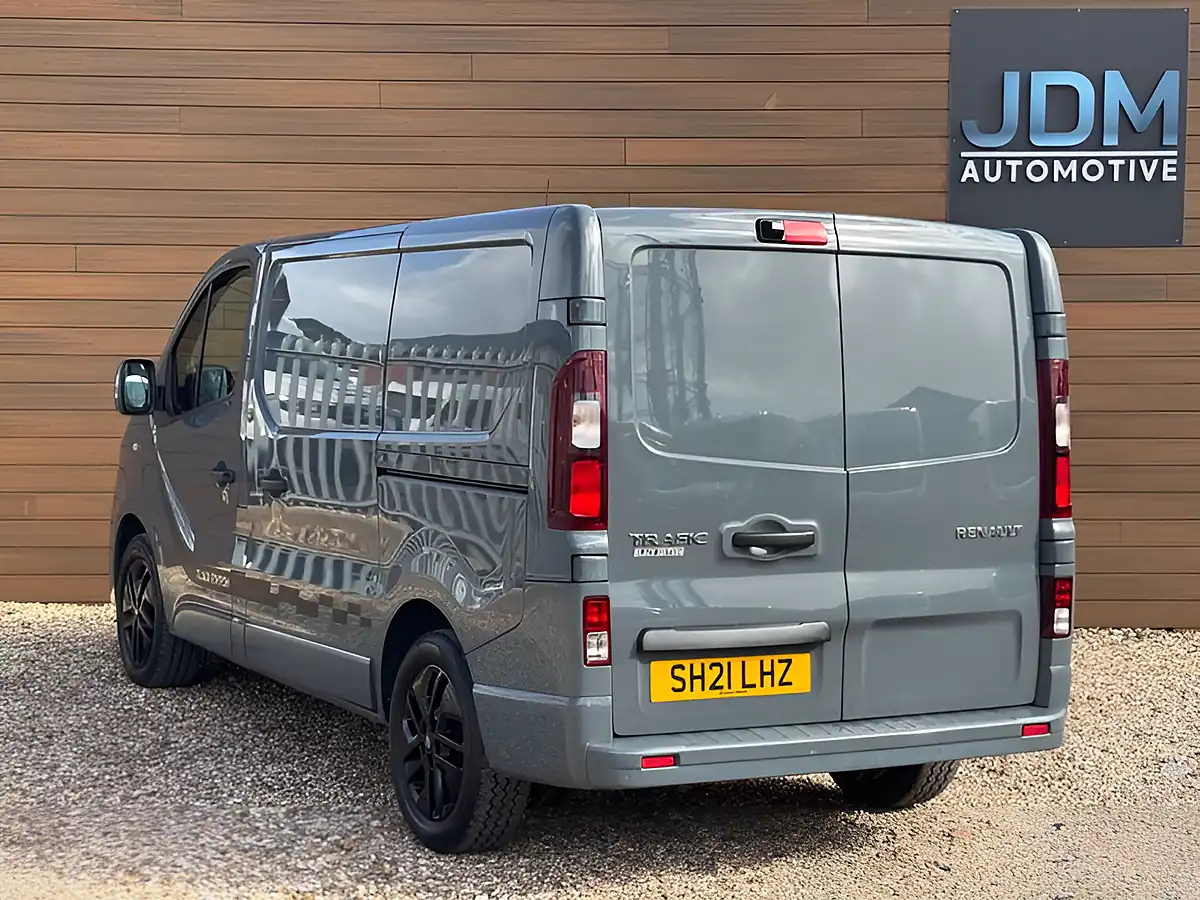Used 2021 Renault Trafic SL28 Black Edition Urban Grey - Interior and Exterior details 6