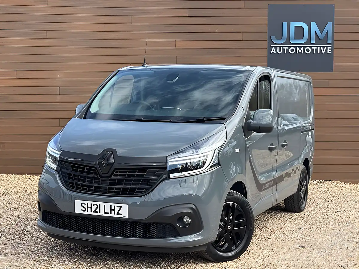 Used 2021 Renault Trafic SL28 Black Edition Urban Grey - Interior and Exterior details 8