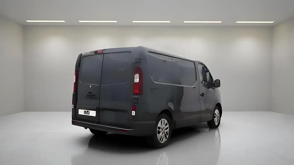 Used 2021 Renault Trafic Sport Nav Grey - Interior and Exterior details 10