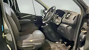 Used 2021 Renault Trafic Sport Nav Grey - Interior and Exterior details 4