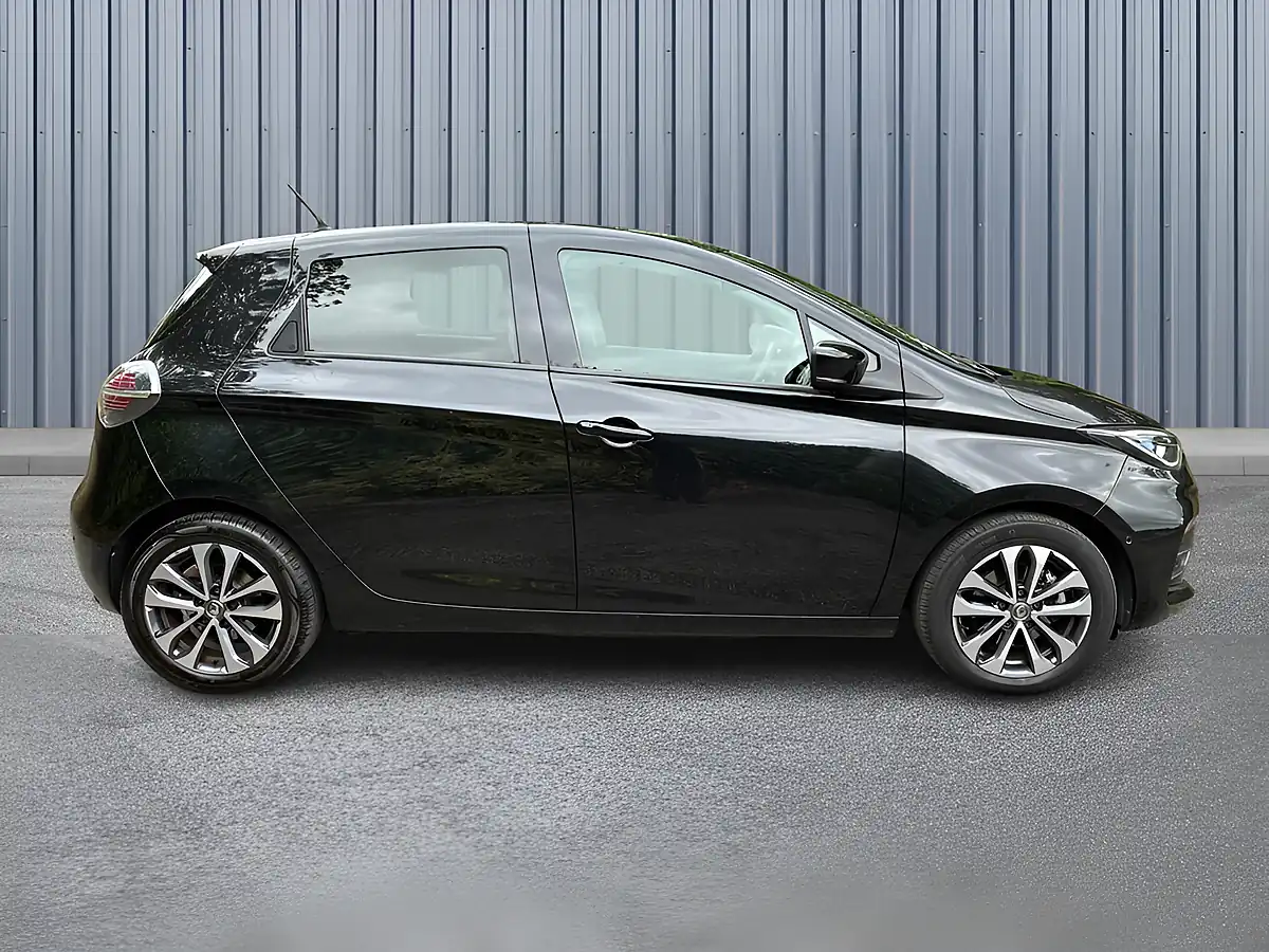 Used 2021 Renault Zoe GT Line Black - Interior and Exterior details 7