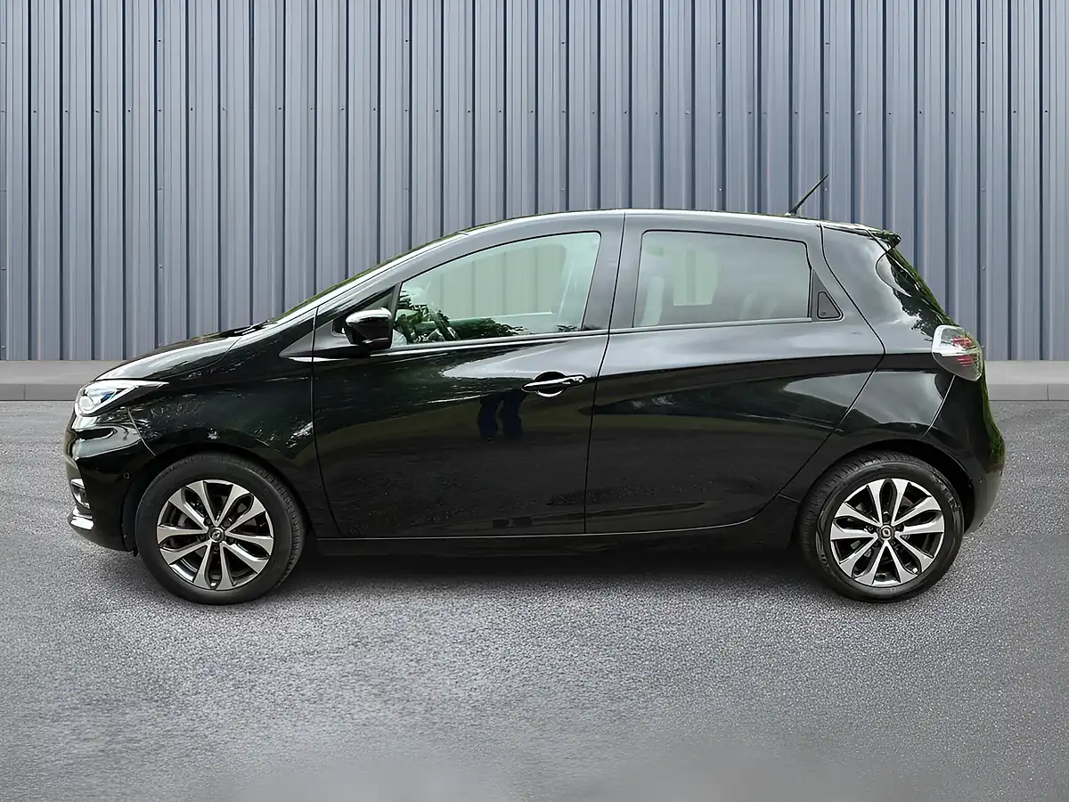 Used 2021 Renault Zoe GT Line Black - Interior and Exterior details 8