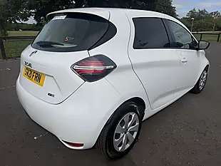 Used 2021 Renault Zoe I Business White - Interior and Exterior details 7