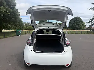 Used 2021 Renault Zoe I Business White - Interior and Exterior details 8