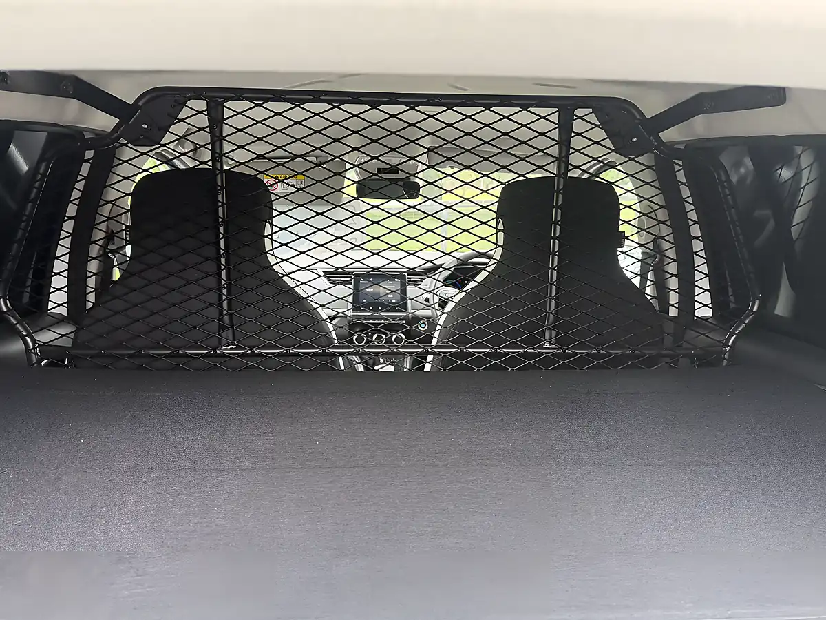 Used 2021 Renault Zoe I Business White - Interior and Exterior details 10