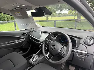 Used 2021 Renault Zoe I Business White - Interior and Exterior details 12