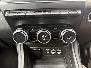 Used 2021 Renault Zoe I Business White - Interior and Exterior details 16