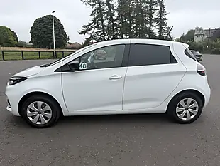 Used 2021 Renault Zoe I Business White - Interior and Exterior details 4