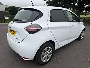 Used 2021 Renault Zoe I Business White - Interior and Exterior details 7