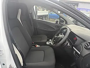 Used 2021 Renault Zoe I Business White - Interior and Exterior details 12