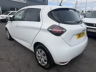 Used 2021 Renault Zoe I Business White - Interior and Exterior details 6
