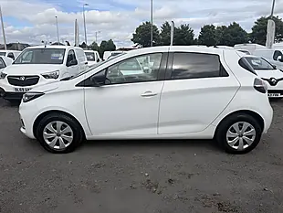 Used 2021 Renault Zoe I Business White - Interior and Exterior details 7