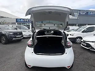 Used 2021 Renault Zoe I Business White - Interior and Exterior details 9